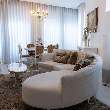 Cava Do Viriato Deluxe Apartment